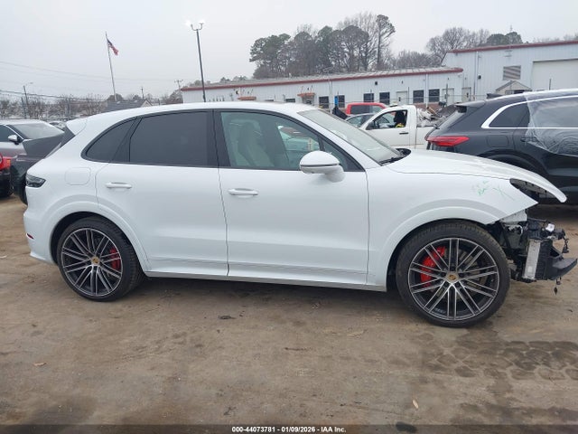 WP1AG2AY4NDA38684 Porsche Cayenne Gts