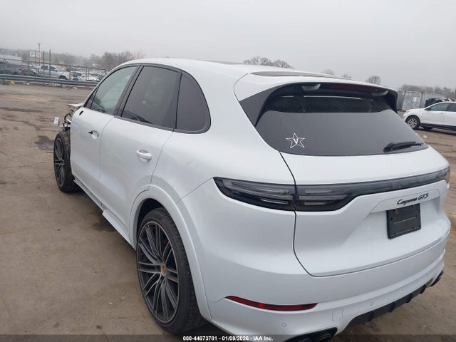 2022 PORSCHE CAYENNE WP1AG2AY4NDA38684 Photo 2