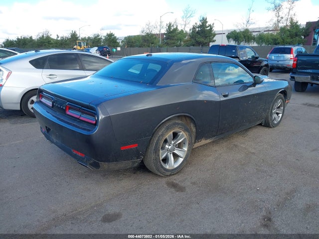 Dodge Challenger Sxt 2015 2C3CDZAGXFH831838 Image 4