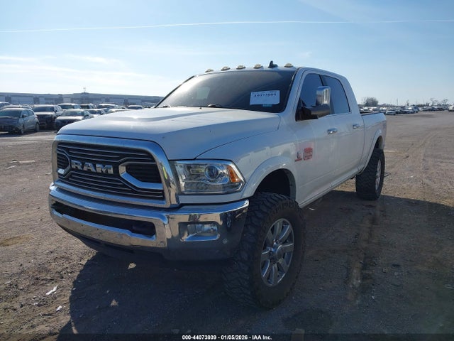 44073809 :رقم المزاد ، 3C6UR5PL5JG328572 vin ، 2018 Ram 2500 Longhorn  4x4 6'4 Box مزاد بيع