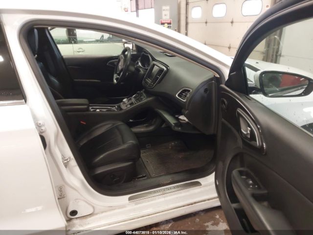 2015 CHRYSLER 200 1C3CCCEG5FN523722 Photo 4