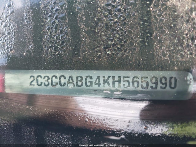 Продажа на аукционе авто 2019 Chrysler 300 300s, vin: 2C3CCABG4KH565990, номер лота: 44073817