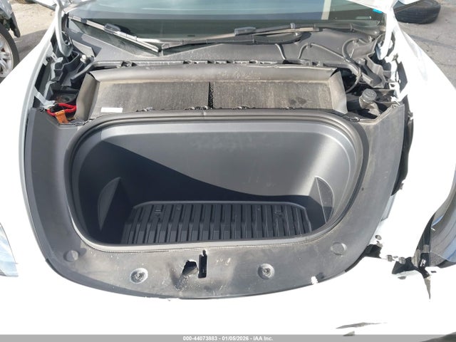 2024 TESLA MODEL Y 7SAYGDEE1RF170072 Photo 9