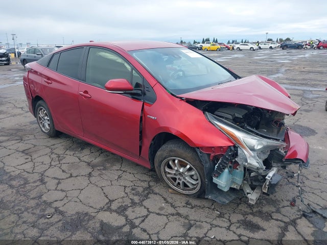 JTDKARFU7H3051039 Toyota Prius Three