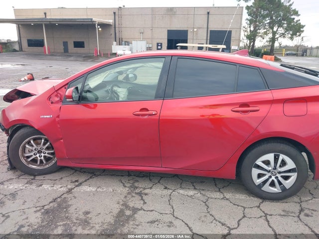 JTDKARFU7H3051039 Toyota Prius Three