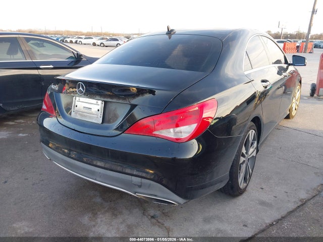 2018 MERCEDES-BENZ CLA 250 WDDSJ4EB6JN591517 Photo 3