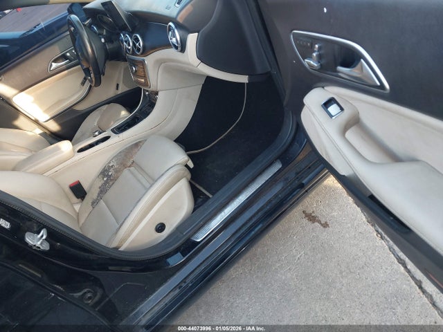 2018 MERCEDES-BENZ CLA 250 WDDSJ4EB6JN591517 Photo 4