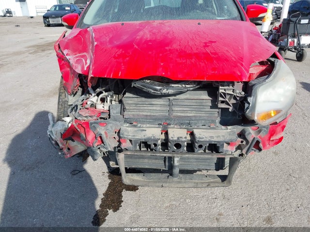 Ford FOCUS SE 2014 1FADP3K27EL199136 Image 6