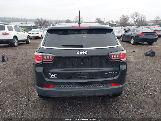 Jeep Compass Limited 4x4 2018 3C4NJDCBXJT400322 Image 16
