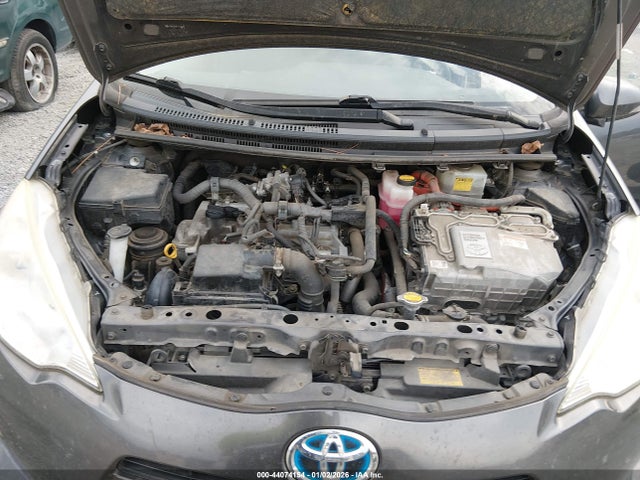 JTDKDTB3XE1573026 Toyota Prius C Two