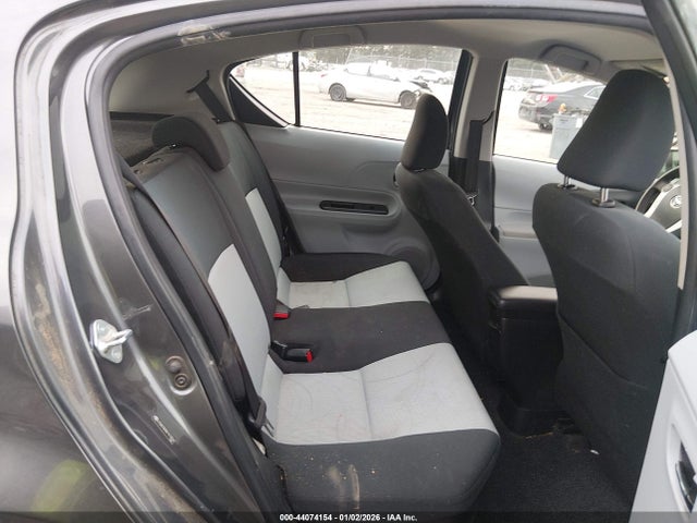 JTDKDTB3XE1573026 Toyota Prius C Two