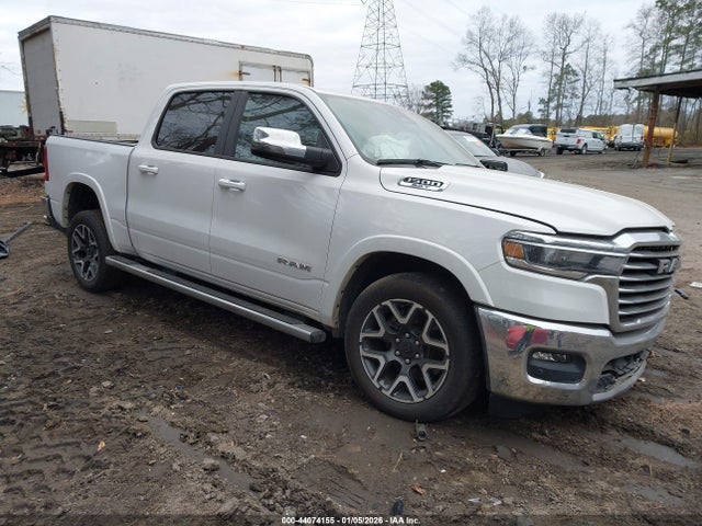 2025 RAM 1500 1C6SRFJP8SN668784