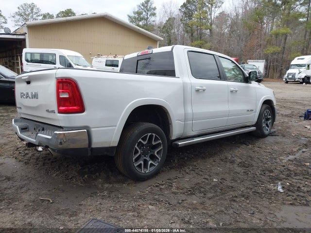 2025 RAM 1500 1C6SRFJP8SN668784 Photo 3