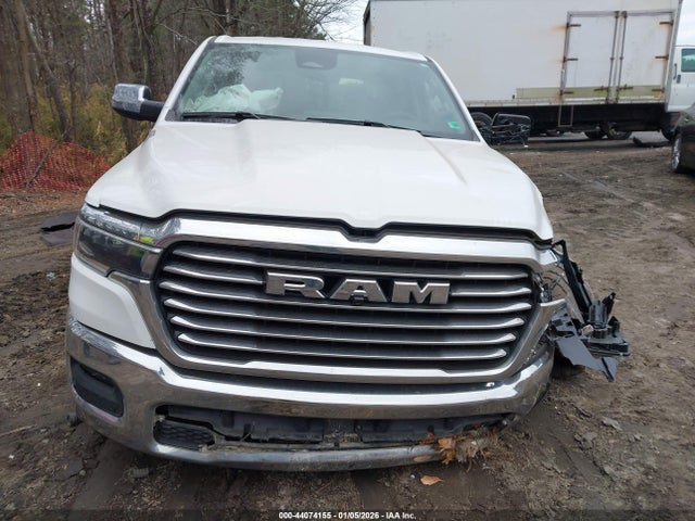 2025 RAM 1500 1C6SRFJP8SN668784 Photo 5