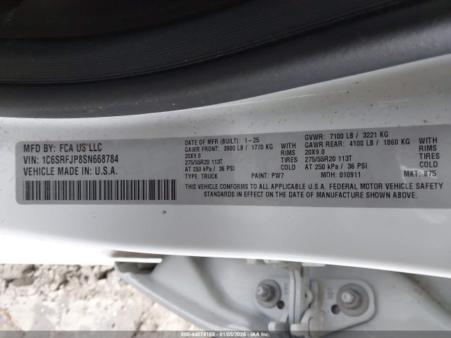 2025 RAM 1500 1C6SRFJP8SN668784 Photo 8