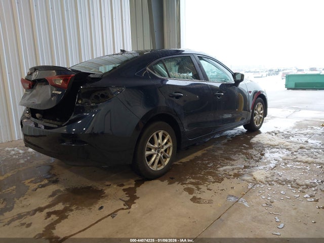 3MZBM1W71GM270964 Mazda Mazda3 I Touring