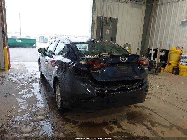 3MZBM1W71GM270964 Mazda Mazda3 I Touring