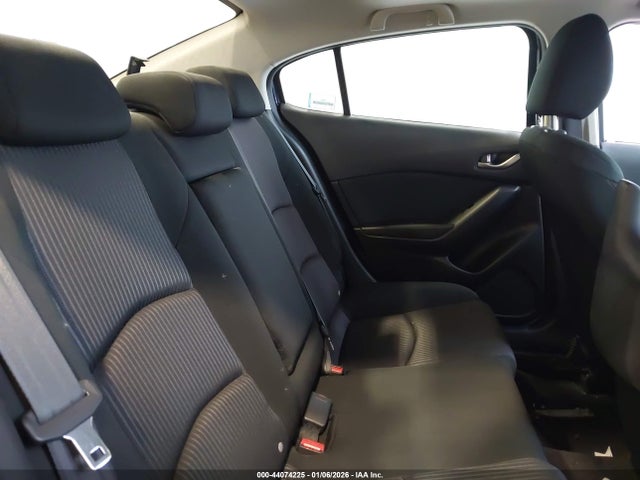 3MZBM1W71GM270964 Mazda Mazda3 I Touring