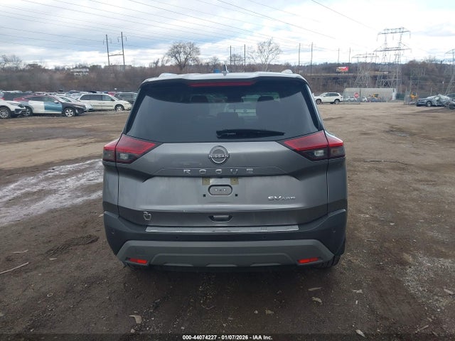 JN8BT3BB4NW335674 Nissan Rogue Sv Intelligent Awd