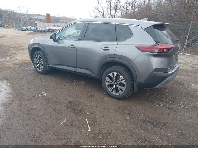 JN8BT3BB4NW335674 Nissan Rogue Sv Intelligent Awd