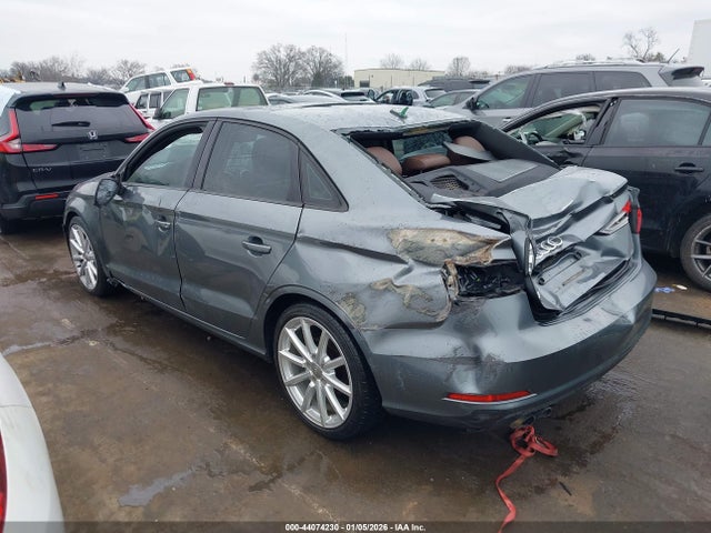 2016 AUDI A3 WAUA7GFF8G1009230 Photo 2