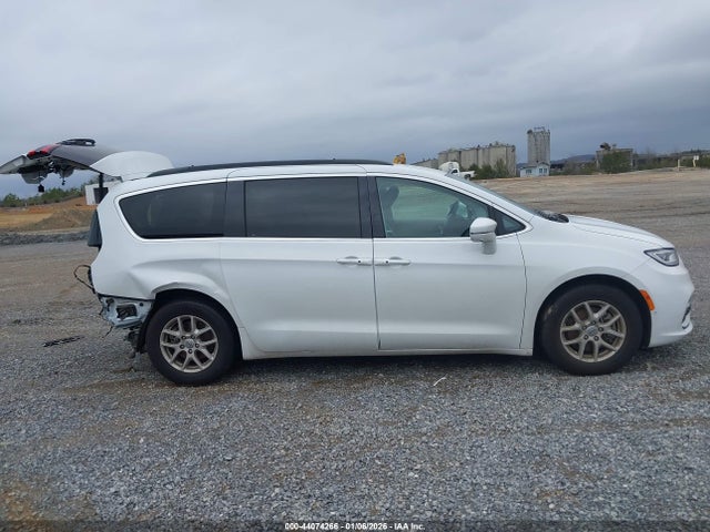 44074266 :رقم المزاد ، 2C4RC1BG4NR140001 vin ، 2022 Chrysler Pacifica Touring L مزاد بيع