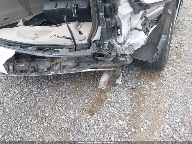 44074266 :رقم المزاد ، 2C4RC1BG4NR140001 vin ، 2022 Chrysler Pacifica Touring L مزاد بيع