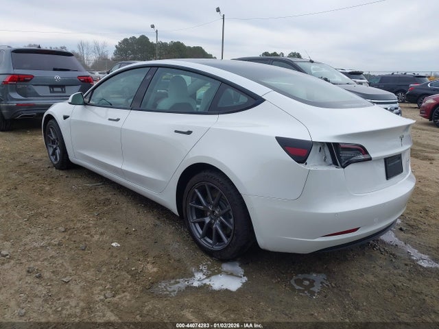2022 TESLA MODEL 3 5YJ3E1EB1NF234946 Photo 2