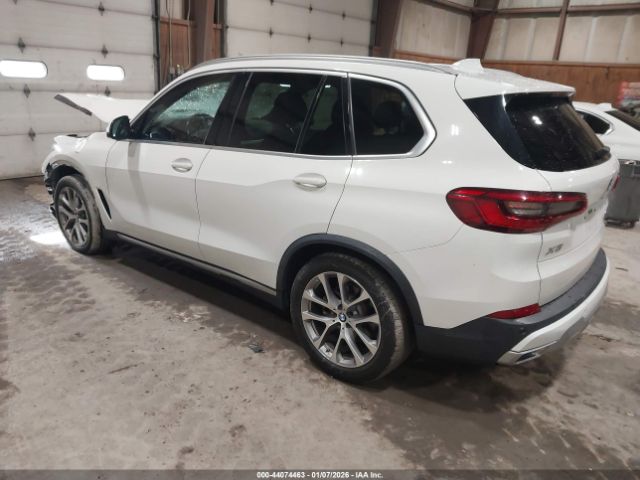 2019 BMW X5 5UXCR6C57KLL05301 Photo 2