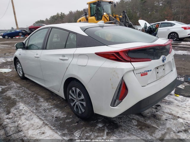 2021 TOYOTA PRIUS PRIME JTDKAMFP7M3176596 Photo 2