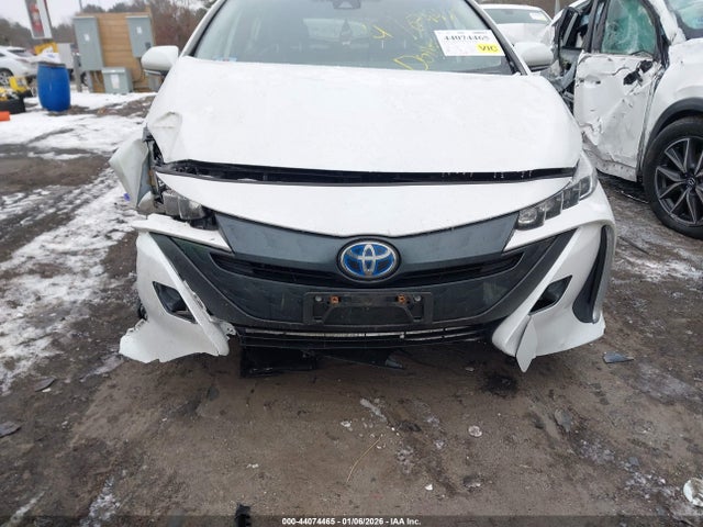 2021 TOYOTA PRIUS PRIME JTDKAMFP7M3176596 Photo 5