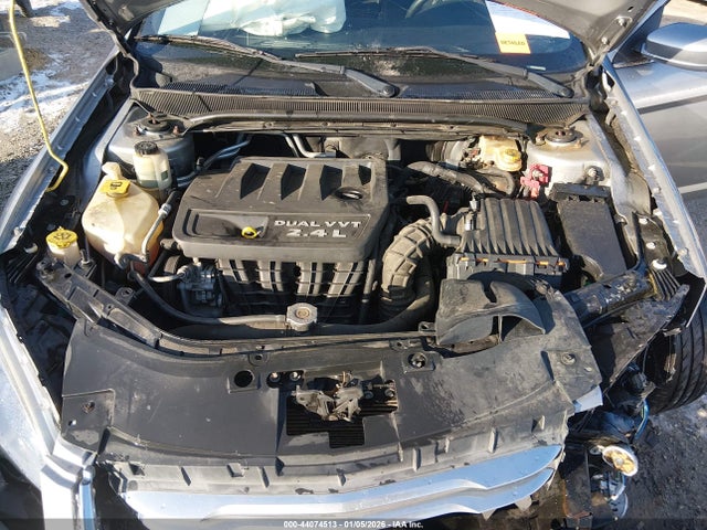 44074513 :رقم المزاد ، 1C3CCBBB9DN580053 vin ، 2013 Chrysler 200 Touring مزاد بيع
