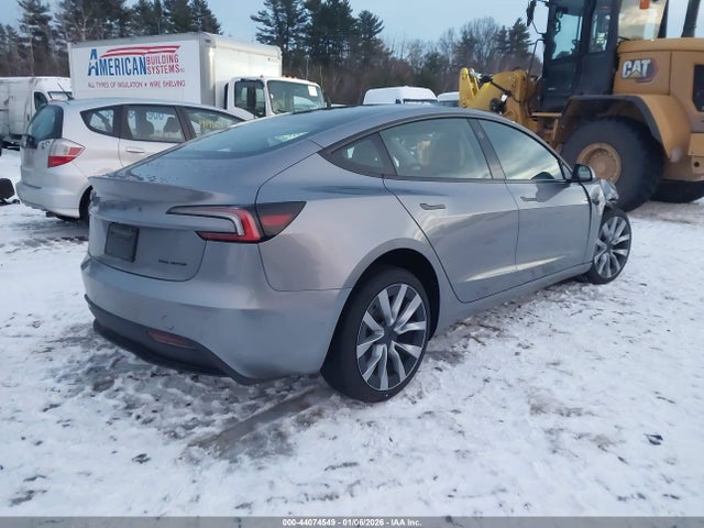 2026 TESLA MODEL 3 5YJ3E1EB3TF116703 Photo 3