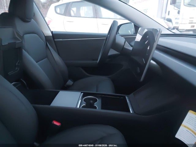 2026 TESLA MODEL 3 5YJ3E1EB3TF116703 Photo 4