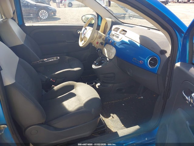 2015 FIAT 500C 3C3CFFDR3FT625404 Photo 4