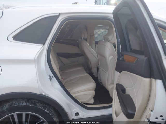 Lincoln MKC 2015 5LMTJ2AH4FUJ18783 Image 8