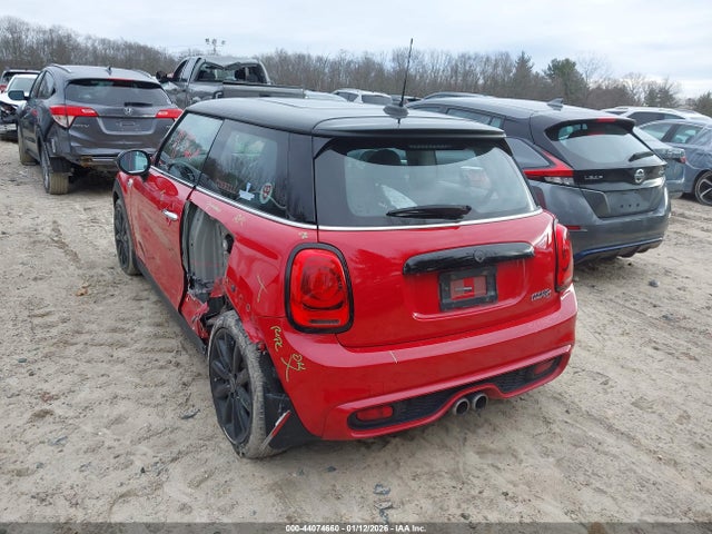 2019 MINI HARDTOP WMWXP7C5XK2A53709 Photo 2