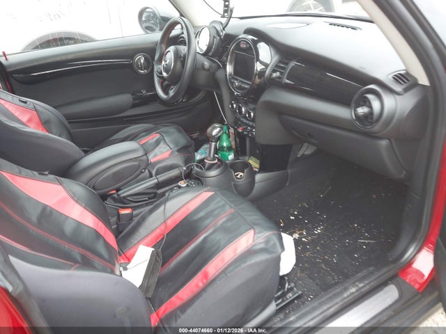 2019 MINI HARDTOP WMWXP7C5XK2A53709 Photo 4