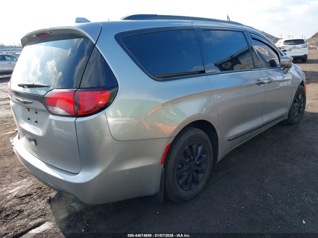 2019 CHRYSLER PACIFICA 2C4RC1EG2KR603955 Photo 3