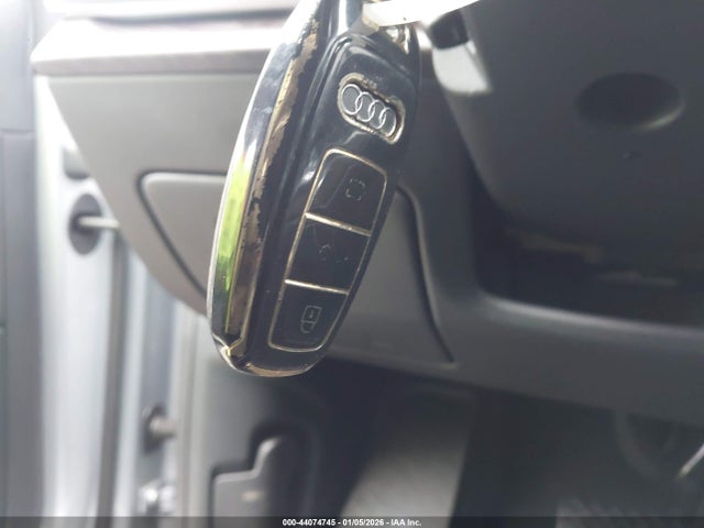 2019 AUDI Q8 WA1CVAF13KD012475 Photo 10