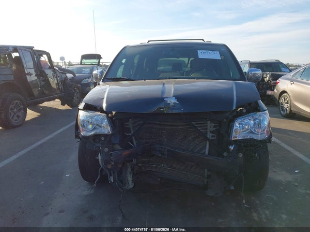 Продажа на аукционе авто 2011 Chrysler Town & Country Touring-l, vin: 2A4RR8DG2BR772411, номер лота: 44074757