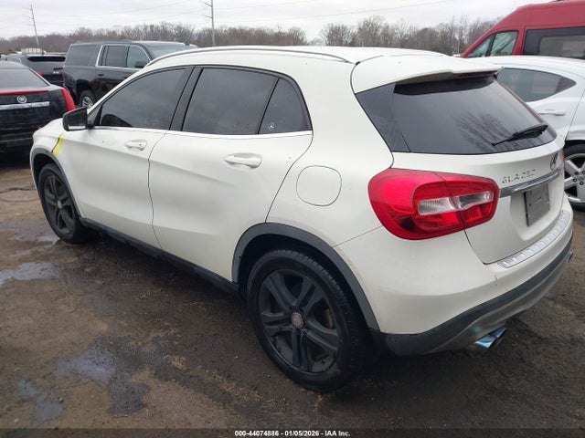 Продаж на аукціоні авто 2015 Mercedes-benz Gla 250 4matic, vin: WDCTG4GBXFJ086759, номер лоту: 44074886