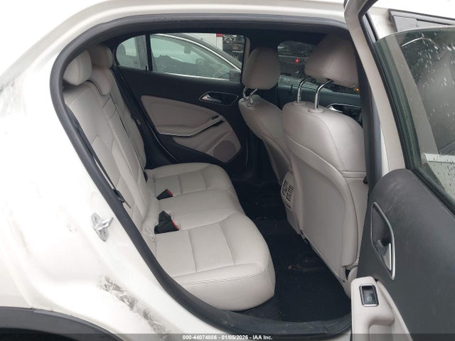 Продаж на аукціоні авто 2015 Mercedes-benz Gla 250 4matic, vin: WDCTG4GBXFJ086759, номер лоту: 44074886