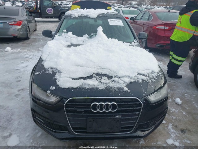 2014 Audi A4 2.0t Premium მანქანა იყიდება აუქციონზე, vin: WAUFFAFL7EN020432, აუქციონის ნომერი: 44074920