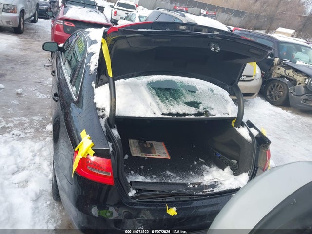2014 Audi A4 2.0t Premium მანქანა იყიდება აუქციონზე, vin: WAUFFAFL7EN020432, აუქციონის ნომერი: 44074920