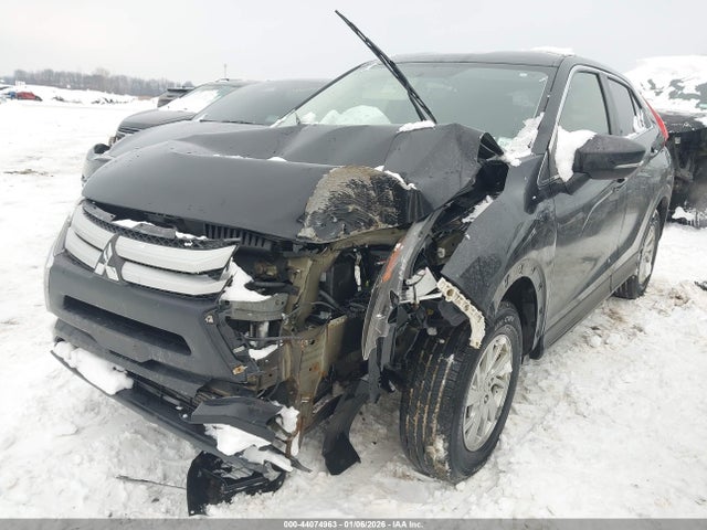 2018 MITSUBISHI ECLIPSE CROSS JA4AT3AA9JZ069636 Photo 1