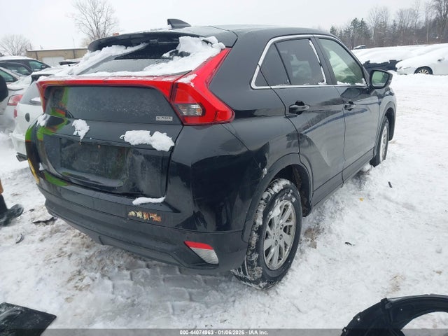 2018 MITSUBISHI ECLIPSE CROSS JA4AT3AA9JZ069636 Photo 3