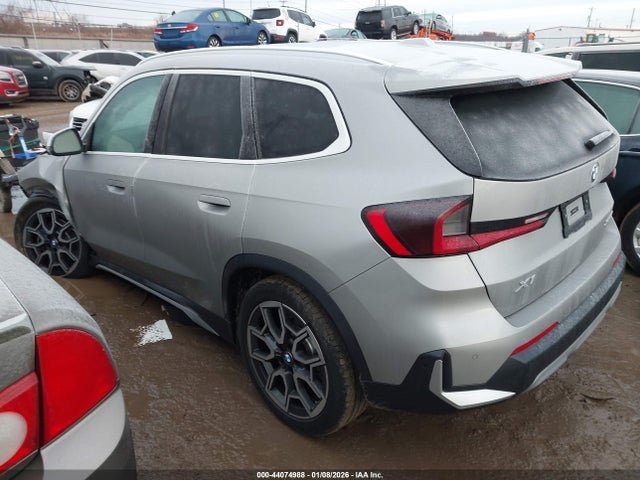 2024 BMW X1 WBX73EF06R5Z70478 Photo 2