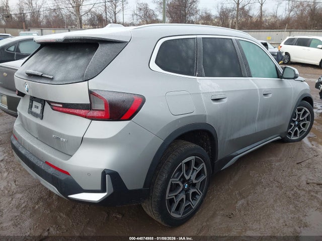 2024 BMW X1 WBX73EF06R5Z70478 Photo 3