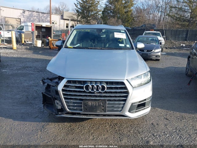 44075006 :رقم المزاد ، WA1LAAF70KD023272 vin ، 2019 Audi Q7 55 Premium/55 Se Premium مزاد بيع